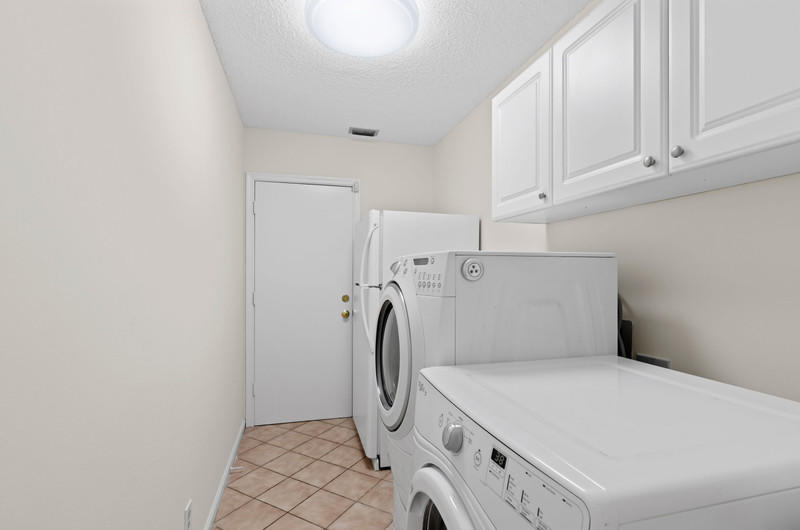 350 Seneca Lane Boca Raton, FL 33487 - Photo 13 of 27 Laundry Room