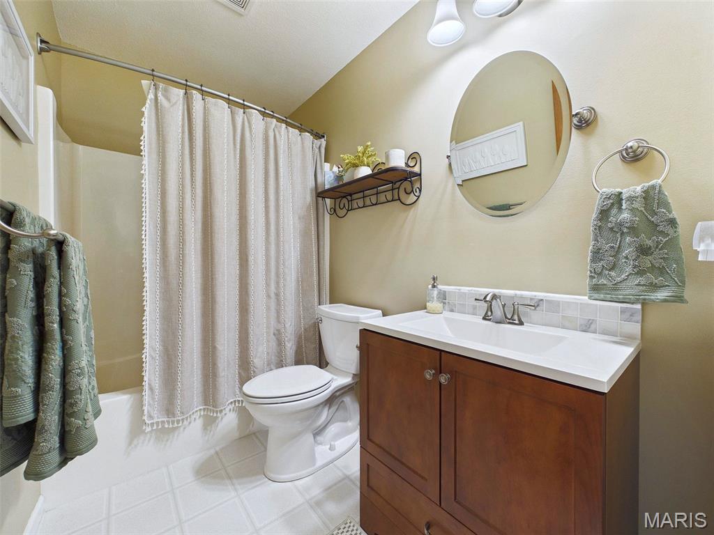 1810 Butler Boulevard Edwardsville, IL 62025 - Photo 28 of 52