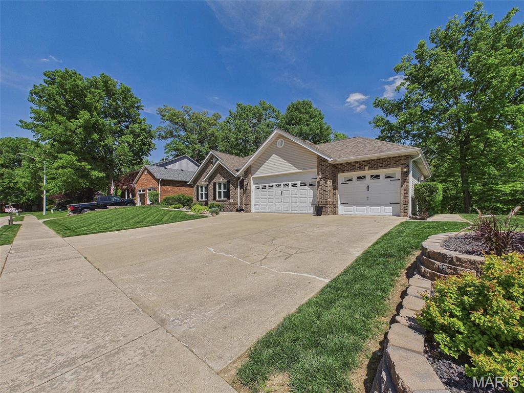 1810 Butler Boulevard Edwardsville, IL 62025 - Photo 3 of 52