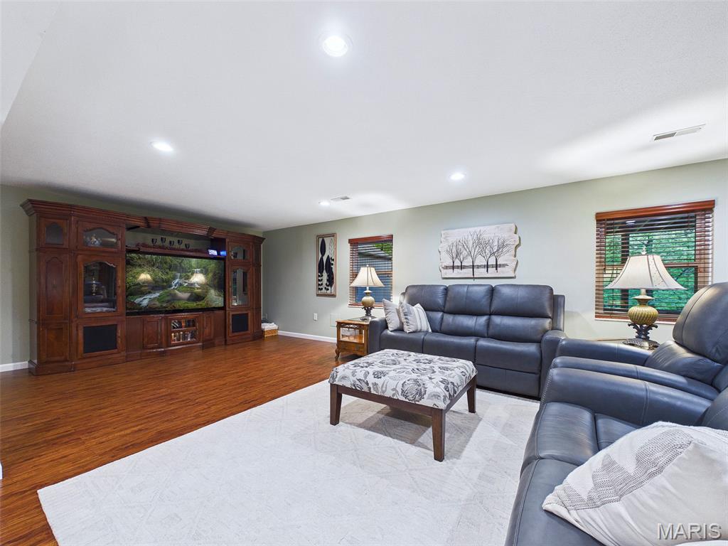 1810 Butler Boulevard Edwardsville, IL 62025 - Photo 33 of 52