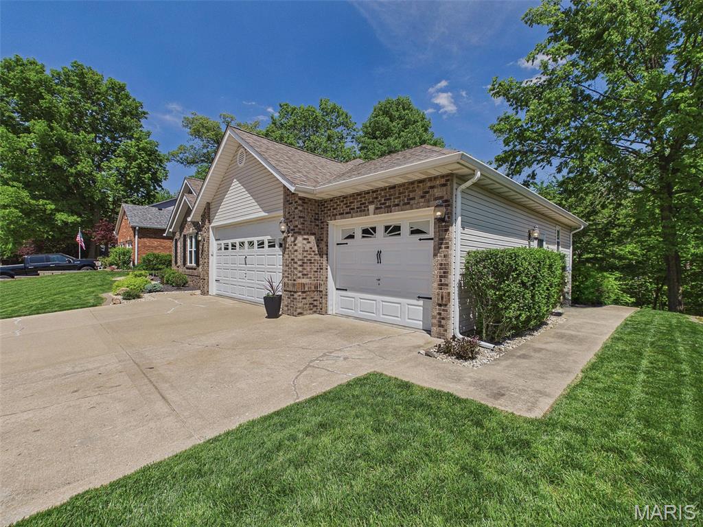 1810 Butler Boulevard Edwardsville, IL 62025 - Photo 4 of 52