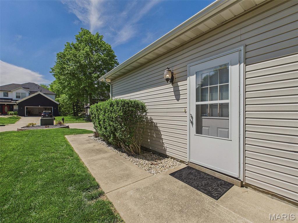1810 Butler Boulevard Edwardsville, IL 62025 - Photo 43 of 52