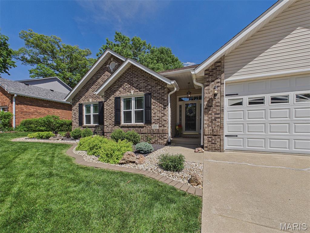 1810 Butler Boulevard Edwardsville, IL 62025 - Photo 5 of 52