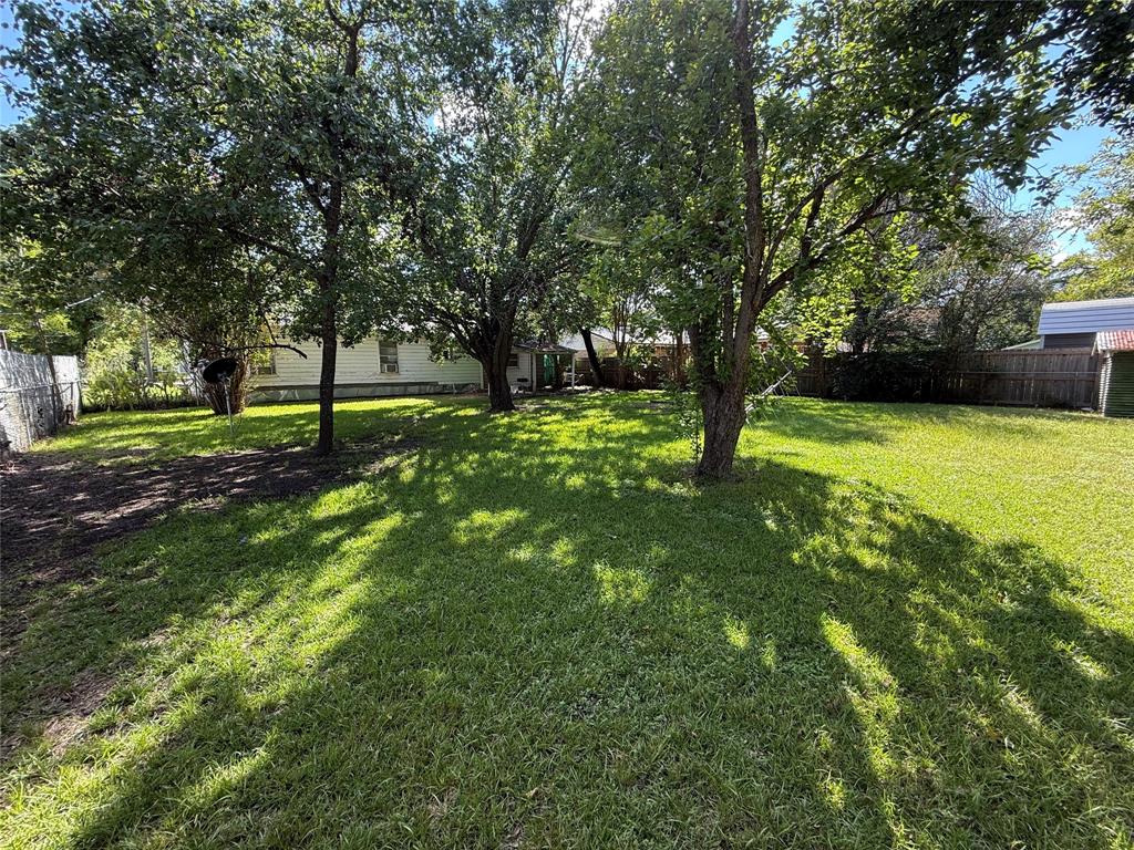 520 West Elm Street Canton, TX 75103 - Photo 3 of 25