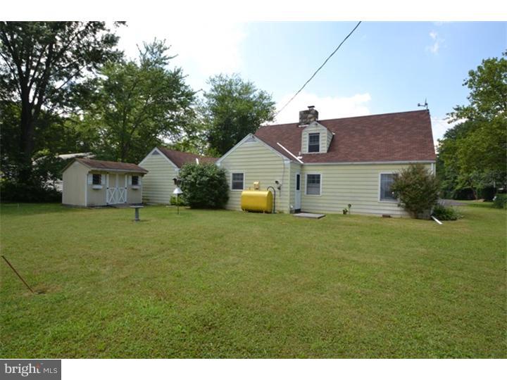 2675 Trewigtown Road Colmar, PA 18915 - Photo 4 of 22 Exterior Back