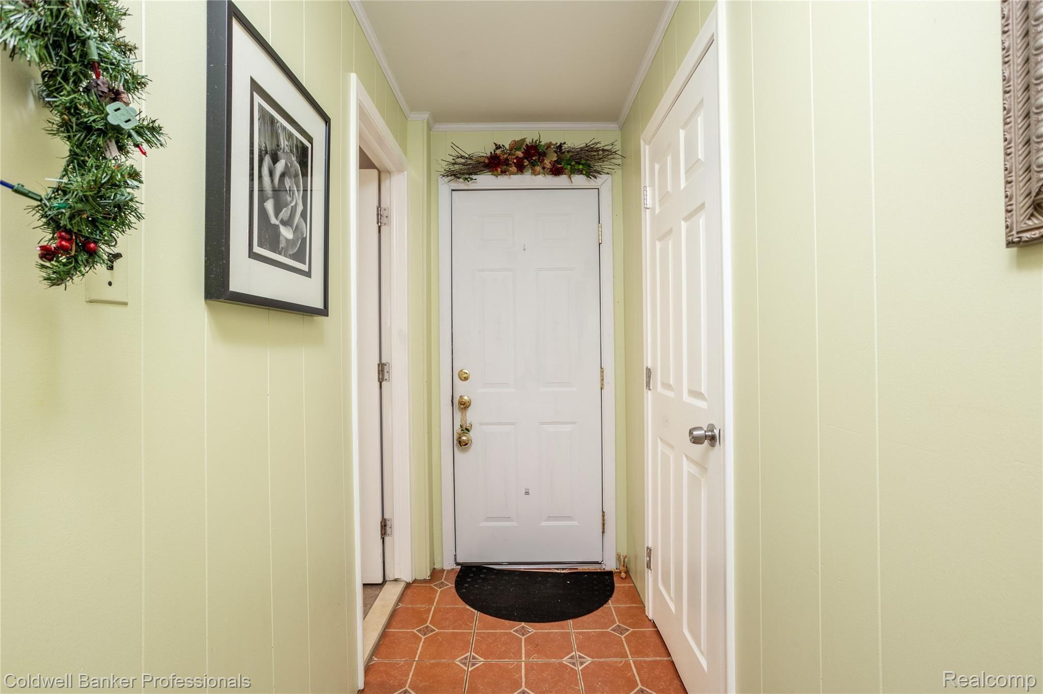 5669 Raven Road Bloomfield Hills, MI 48301 - Photo 30 of 44 5669 Raven L0029.jpg