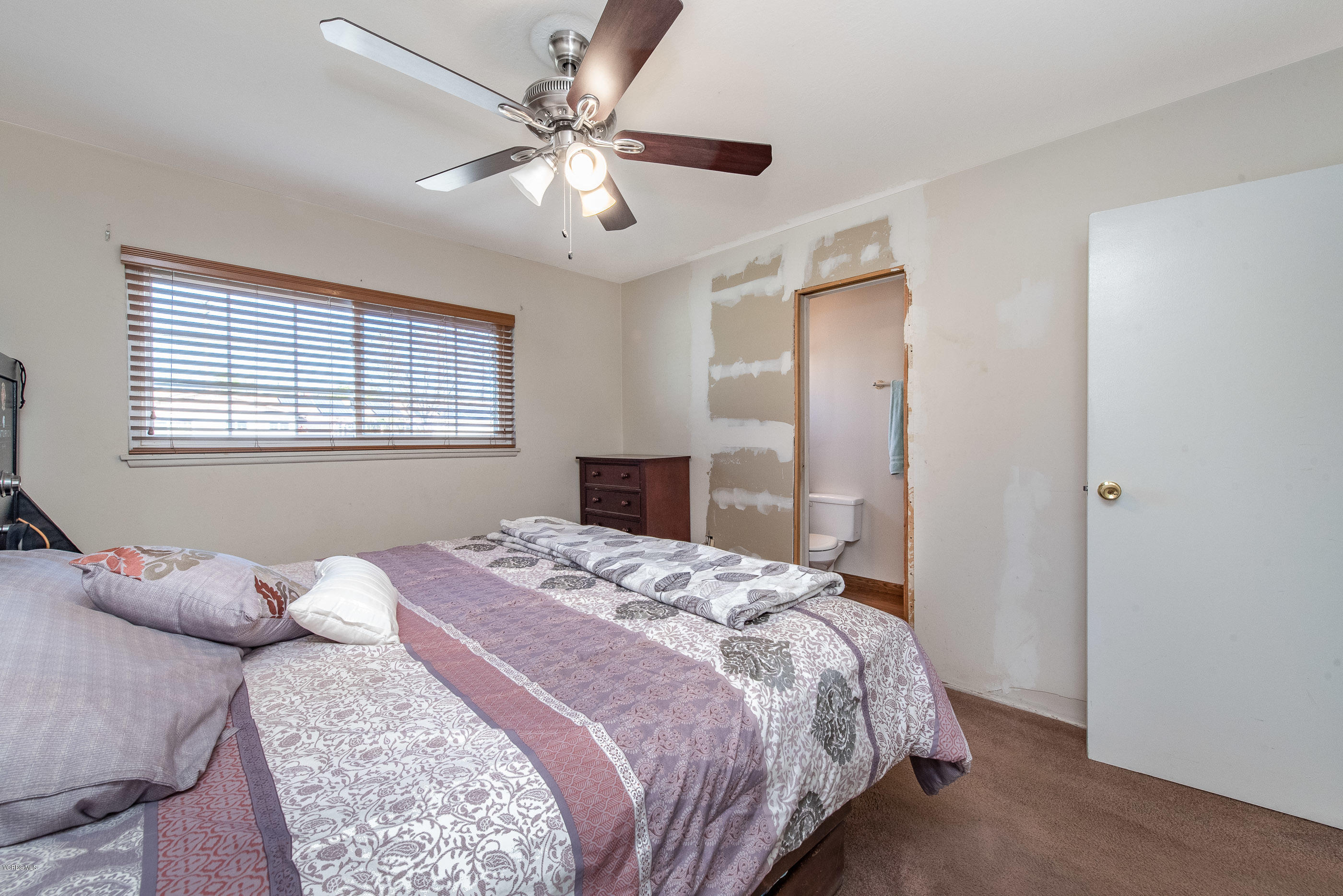 4030 Angela Street Simi Valley, CA 93063 - Photo 17 of 28 4030 Angela St Simi Valley-17