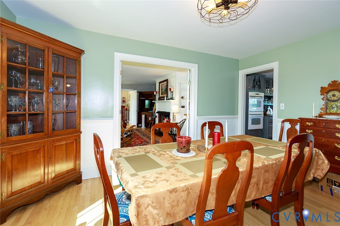 11133 Rolfe Highway Dendron, VA 23839 - Photo 10 of 49