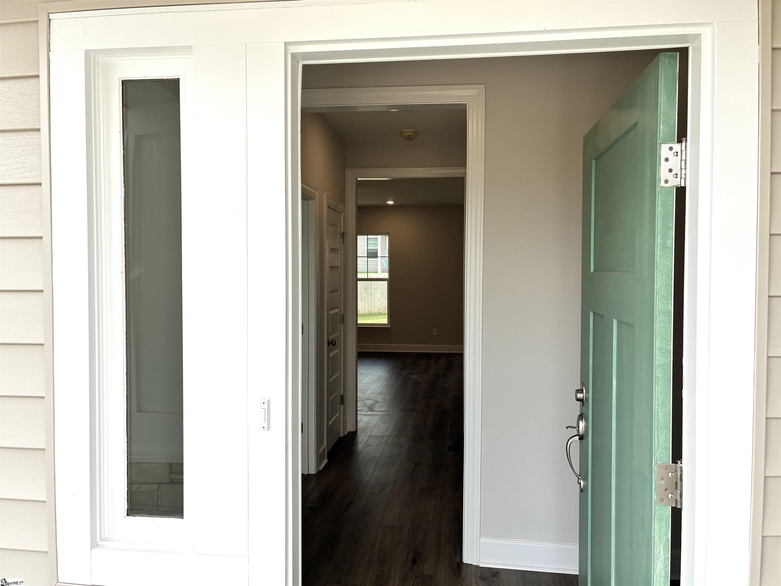 213 Fenner Place Greenville, SC 29607 - Photo 2 of 21