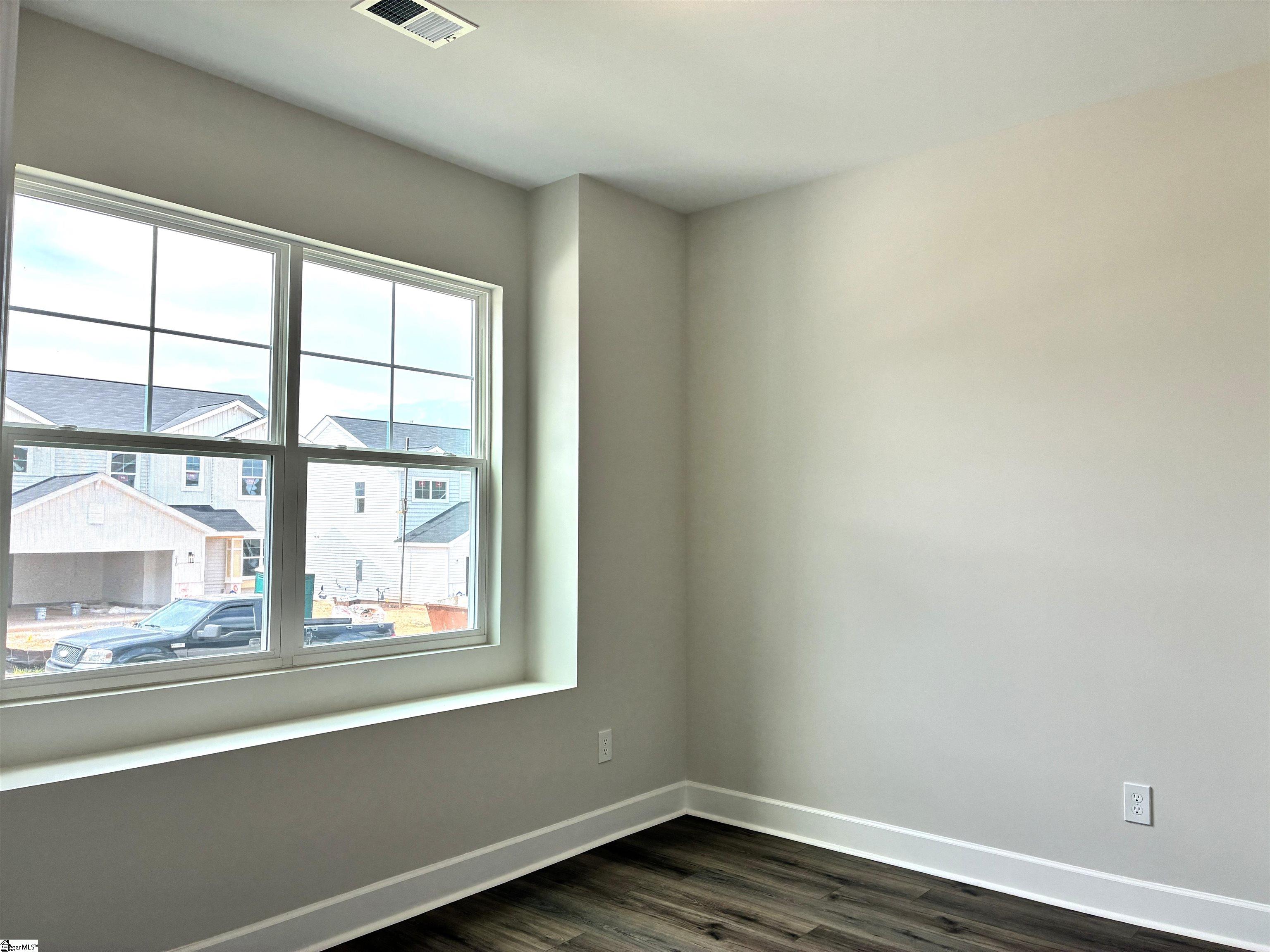 213 Fenner Place Greenville, SC 29607 - Photo 8 of 21