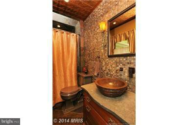 13809 Lewisdale Road Clarksburg, MD 20871 - Photo 11 of 28 Master Bathroom