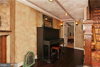 13809 Lewisdale Road Clarksburg, MD 20871 - Photo 16 of 28 Interior (General)