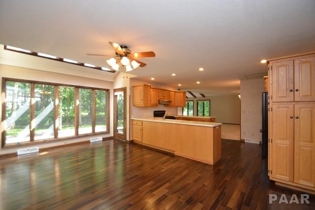 12210 Wood Ridge Court Dunlap, IL 61525 - Photo 12 of 35 Gallery Image 12