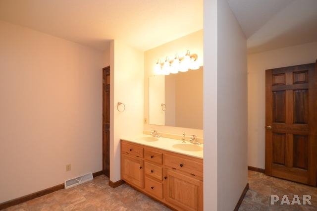 12210 Wood Ridge Court Dunlap, IL 61525 - Photo 20 of 35 Gallery Image 20