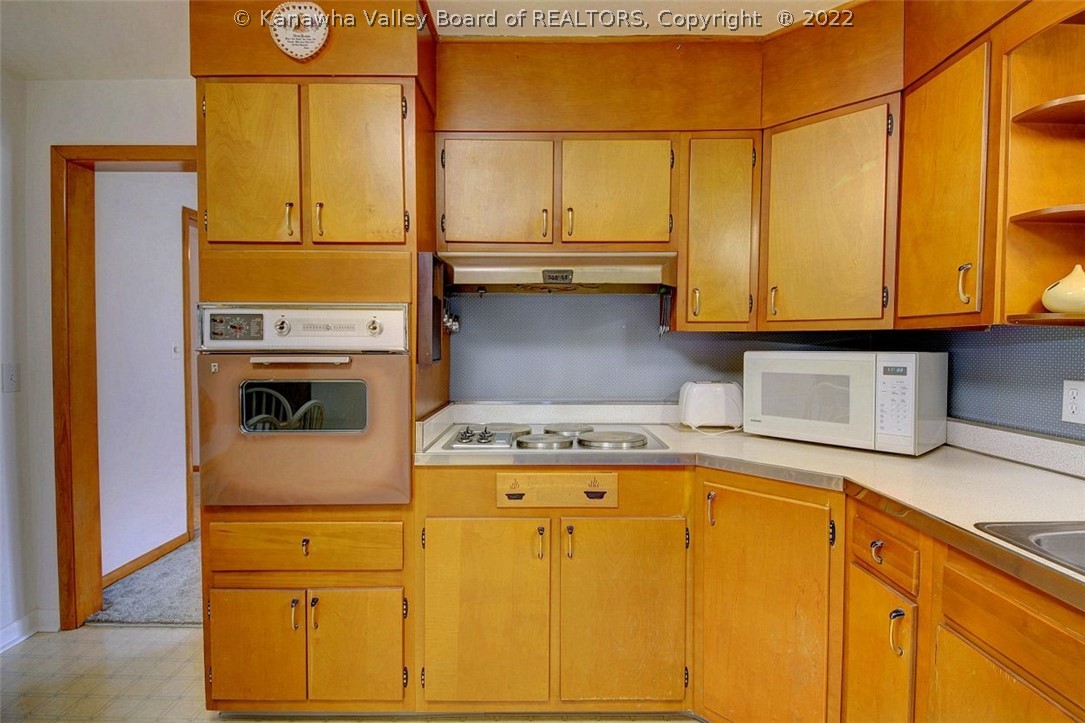 438 Strawberry Road St. Albans, WV 25177 - Photo 9 of 35 Gallery Image 9