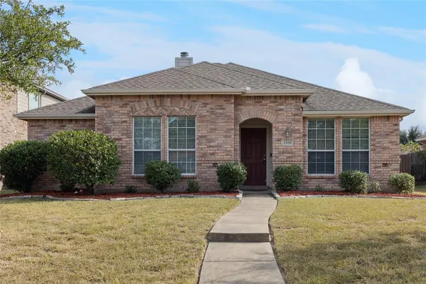 $299,900 | 1328 Marvin Gardens, Lancaster, TX 75134