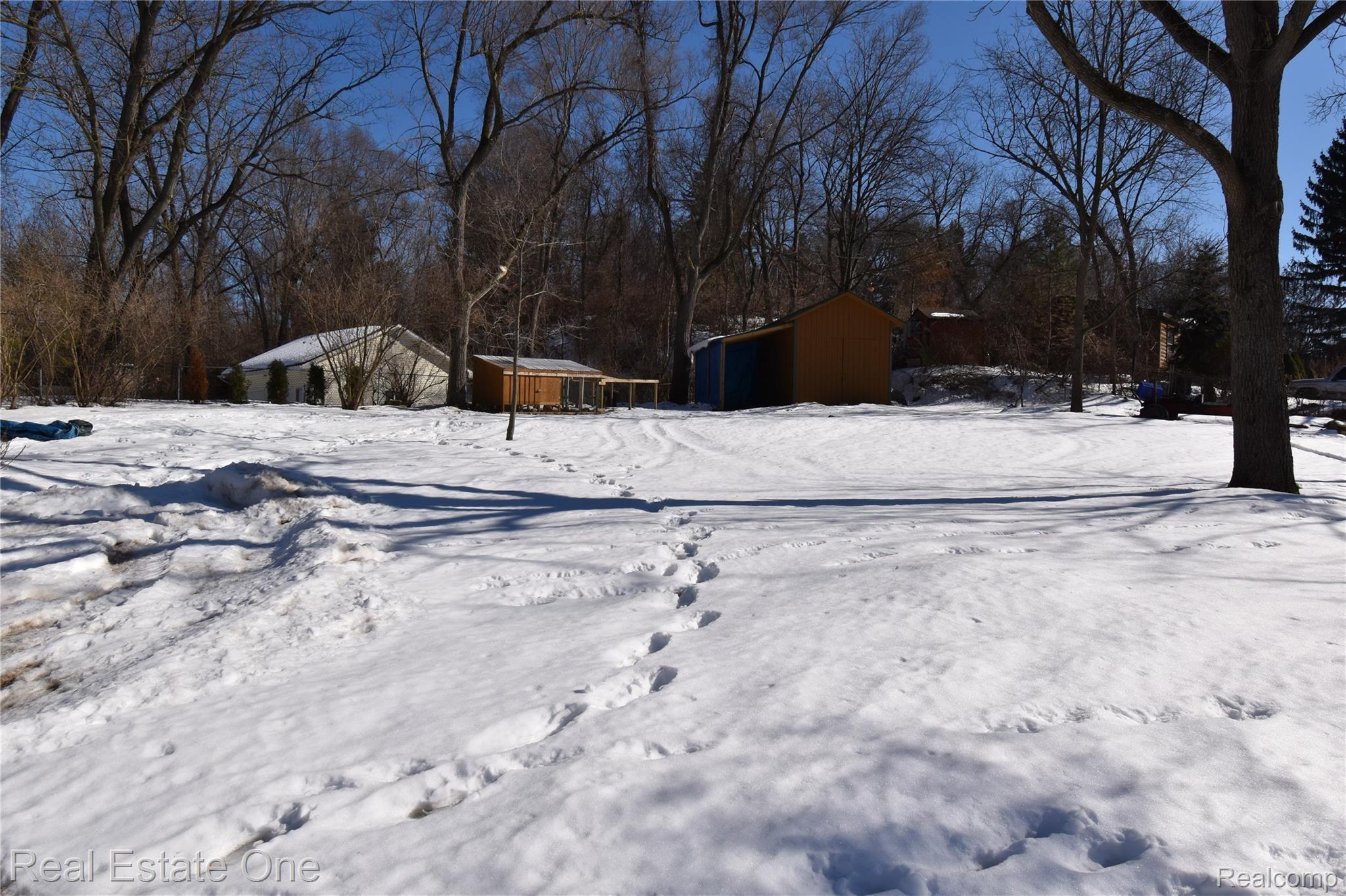 4195 Demode Road Holly, MI 48442 - Photo 53 of 58 Chicken Coop and Shed