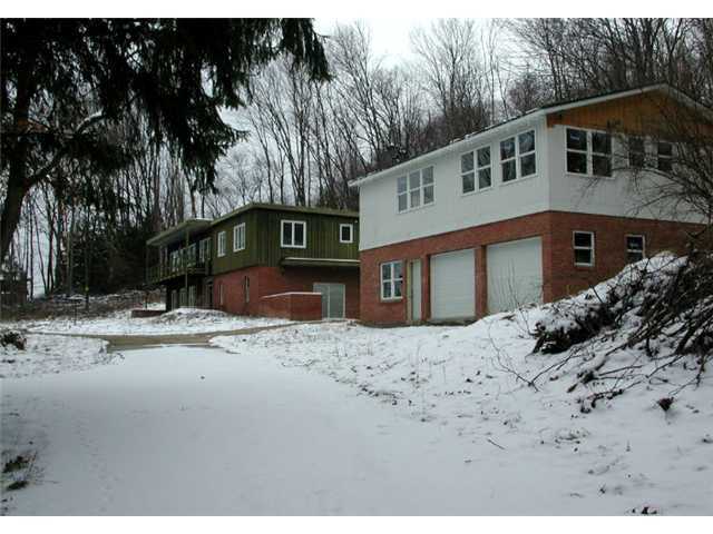 2127 Crimson Road Mansfield, OH 44903 - Photo 2 of 2