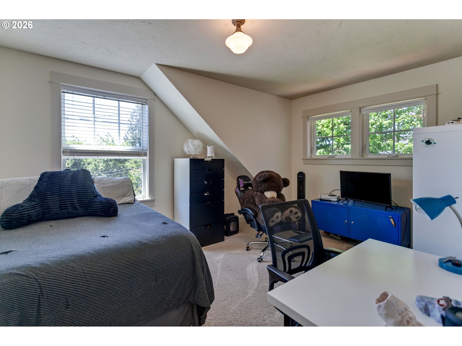 2939 Southwest Custer Street Portland, OR 97219 - Photo 31 of 48