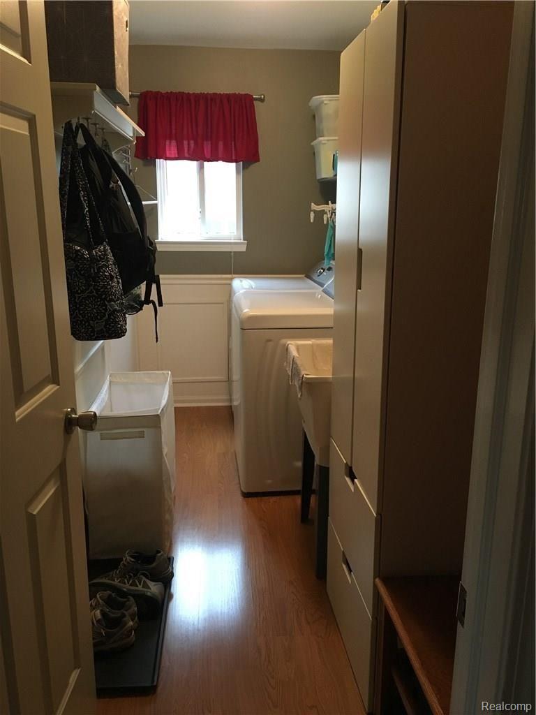 3714 Cone Avenue Rochester, MI 48309 - Photo 13 of 34 Laundry Room