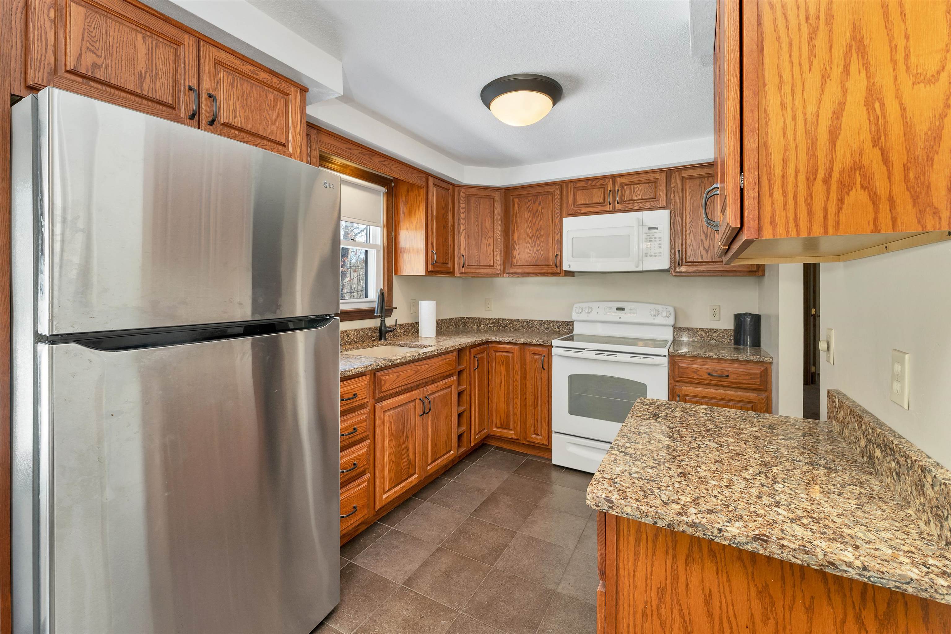 5 Hidden Valley Road Windham, NH 03087 - Photo 5 of 35