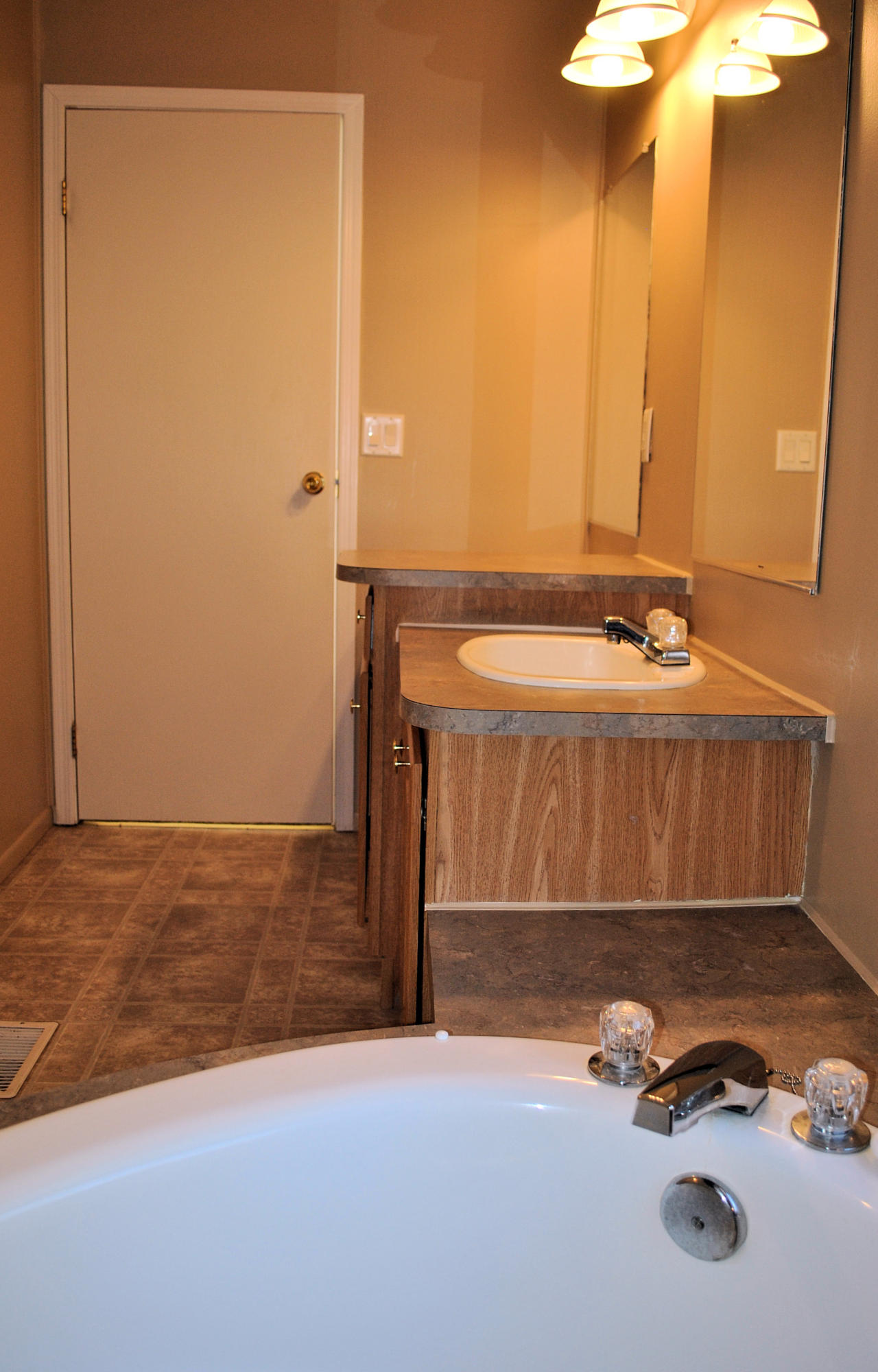 775 Weeks Road Northwest Floyd, VA 24091 - Photo 32 of 52 Master Bath