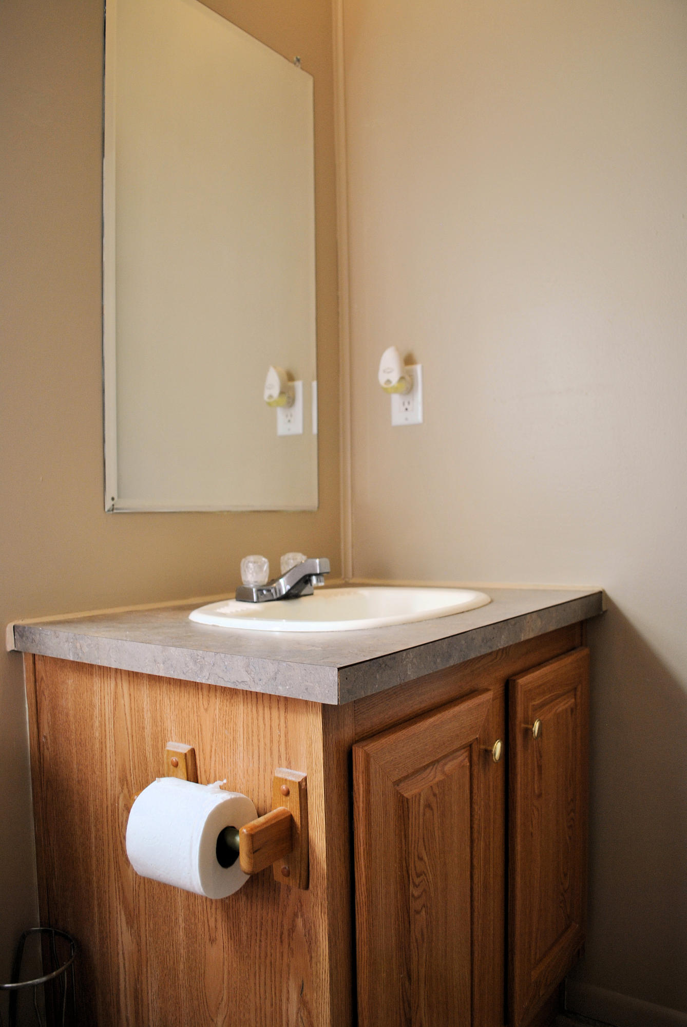 775 Weeks Road Northwest Floyd, VA 24091 - Photo 40 of 52 Hall Bath