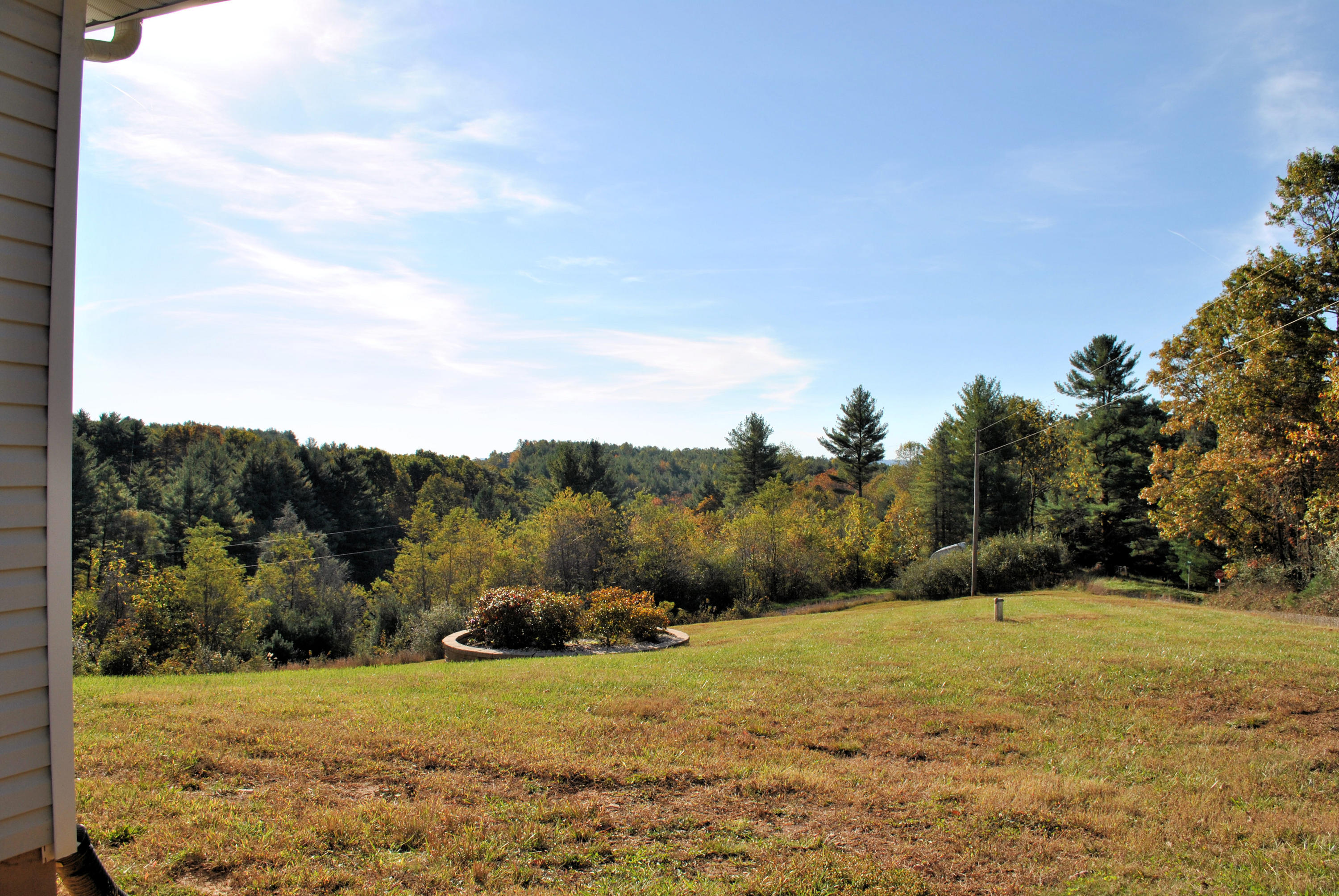 775 Weeks Road Northwest Floyd, VA 24091 - Photo 5 of 52 View Of Front Yard