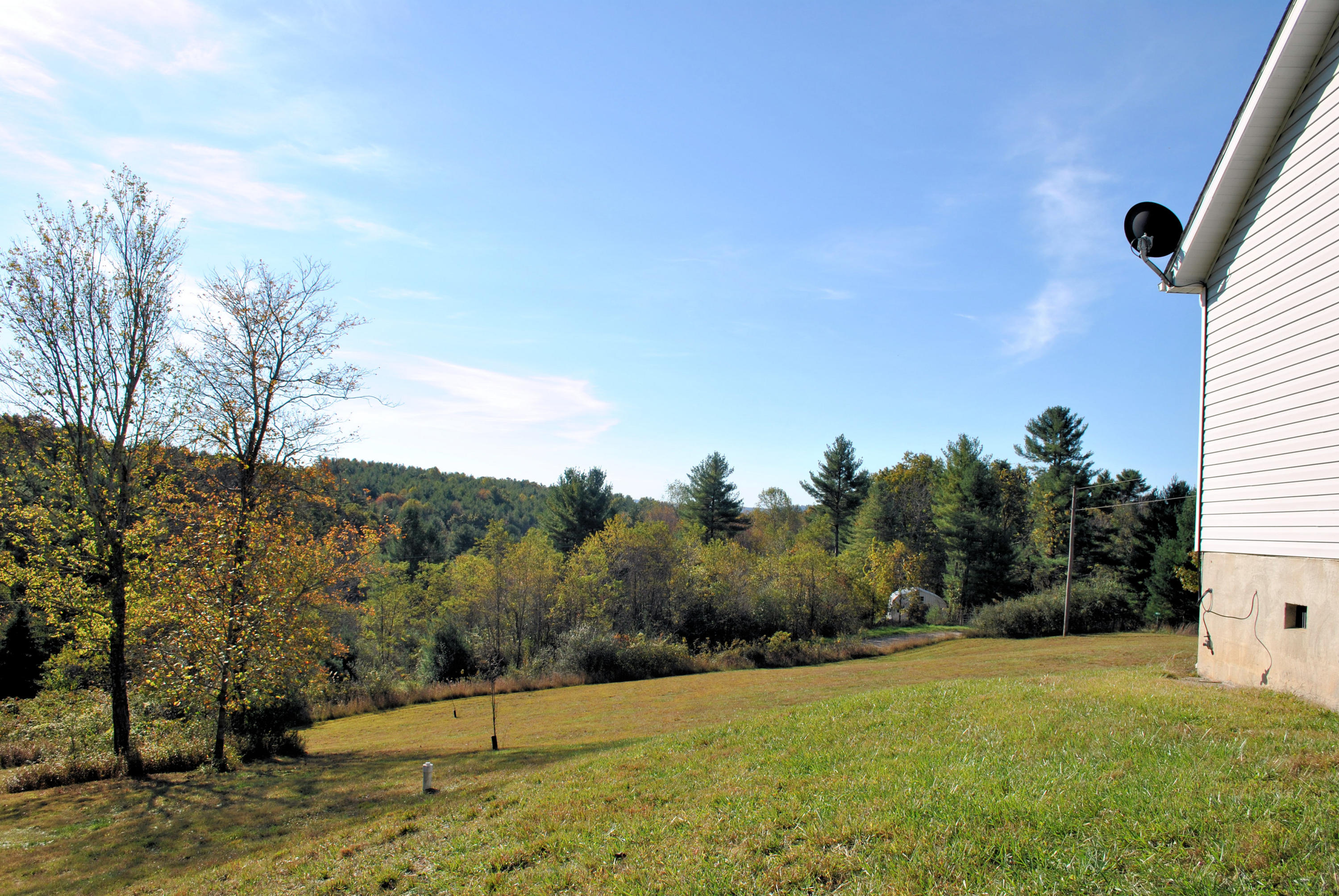 775 Weeks Road Northwest Floyd, VA 24091 - Photo 9 of 52 Side Yard