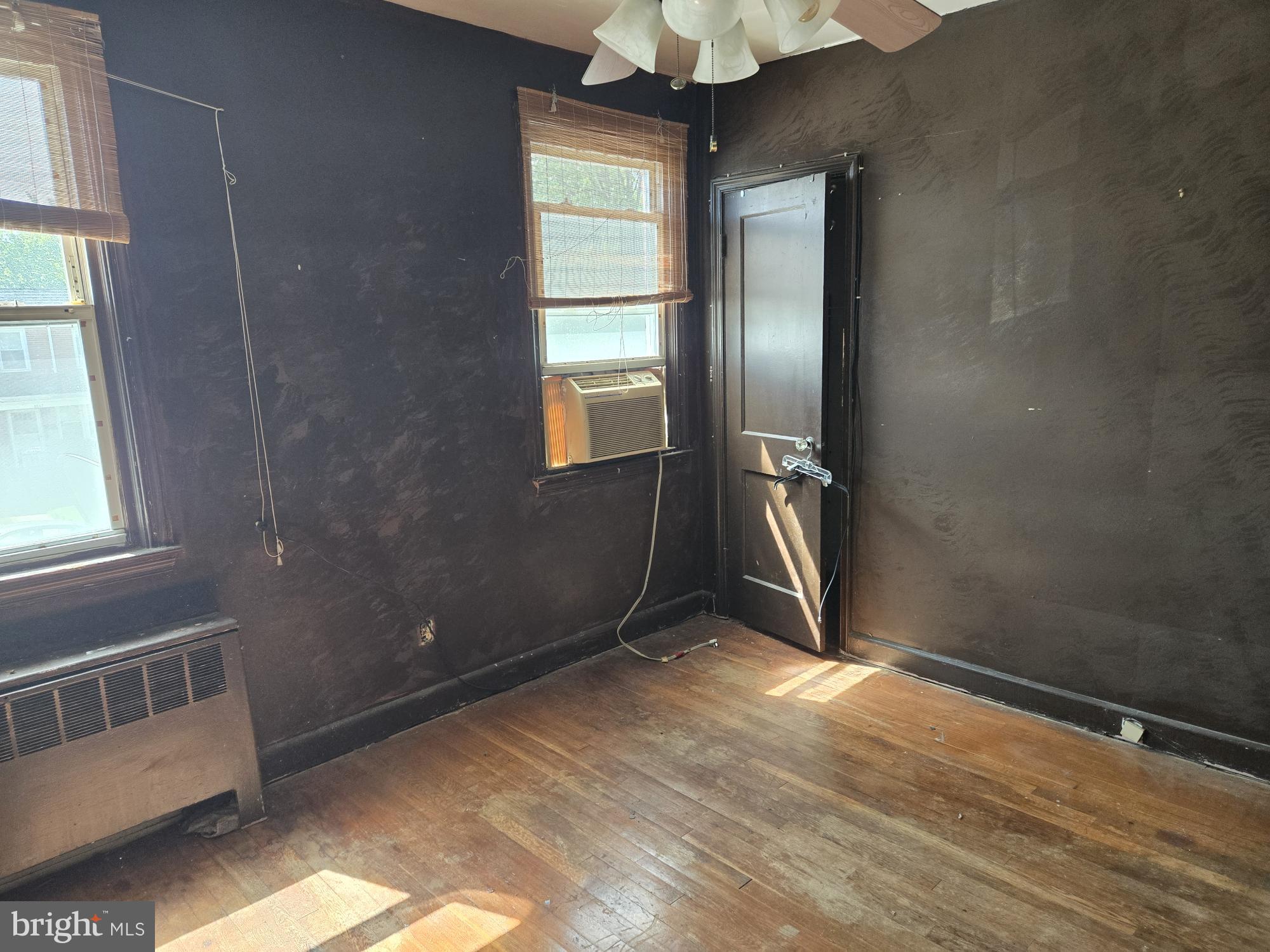 3644 Greenvale Road Baltimore, MD 21229 - Photo 15 of 24 Spacious primary
