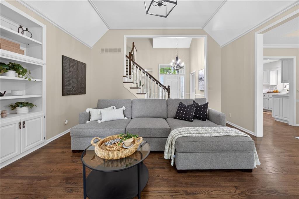 12116 Sagamore Road Leawood, KS 66209 - Photo 17 of 45