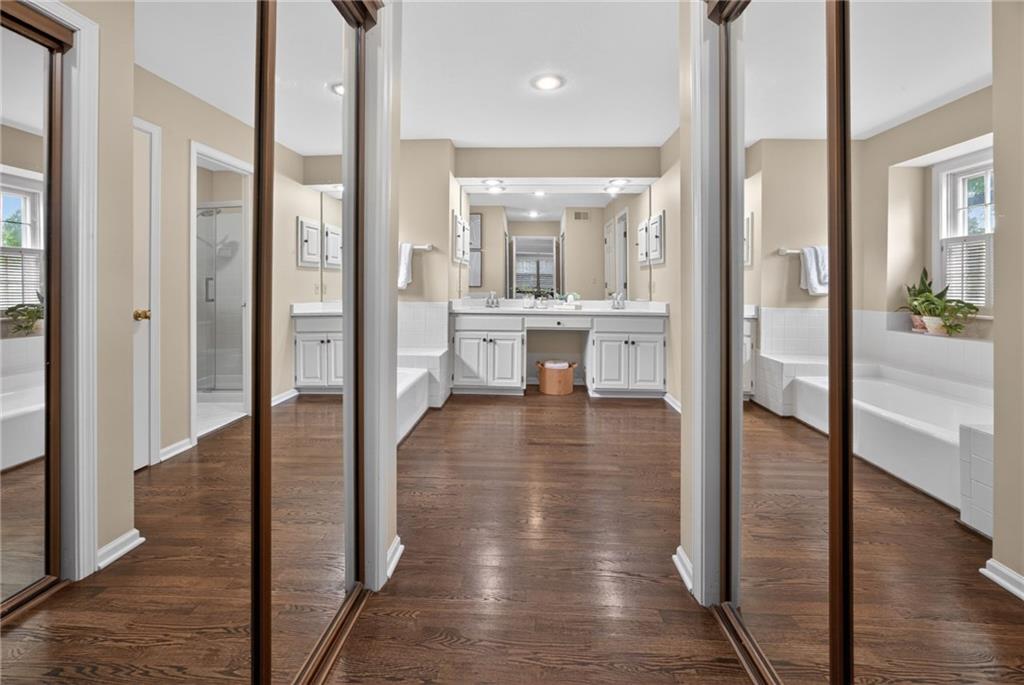12116 Sagamore Road Leawood, KS 66209 - Photo 27 of 45