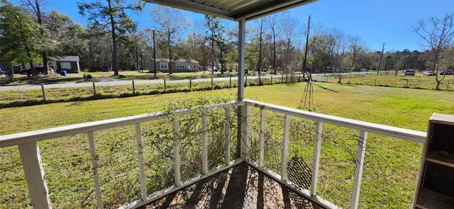 $1,200 | 14 County Road 2802, Cleveland, TX 77327