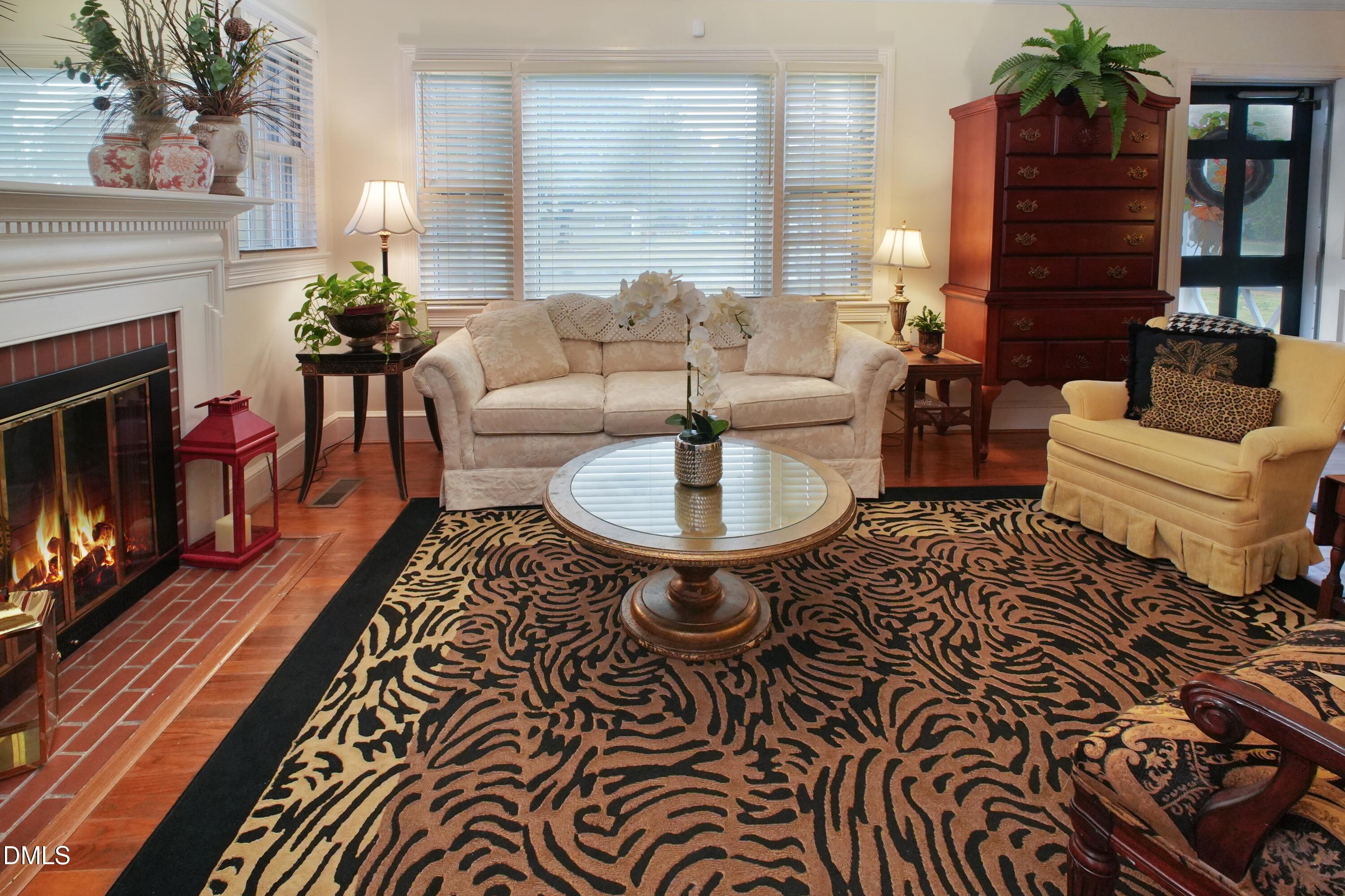 306 Warsaw Road Clinton, NC 28328 - Photo 30 of 42 Warm Inviting Living Space!