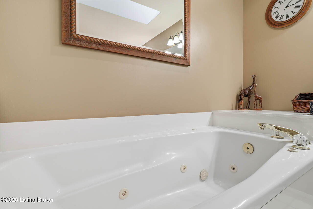 1410 Autumn Ridge Road Louisville, KY 40242 - Photo 37 of 67 1410 Autumn Ridge Rd - 38
