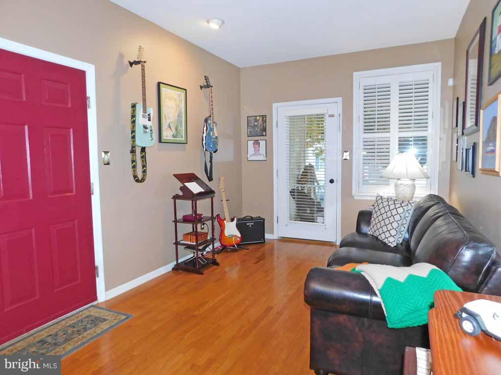 12047 Sewell Road Philadelphia, PA 19116 - Photo 11 of 37