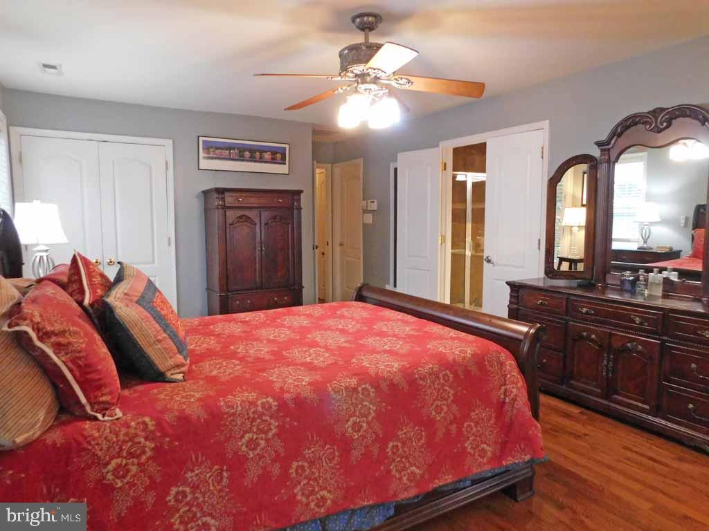 12047 Sewell Road Philadelphia, PA 19116 - Photo 19 of 37