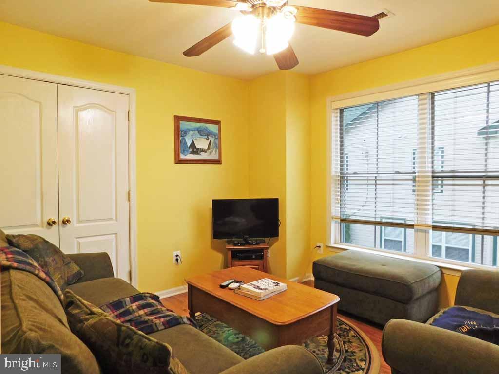 12047 Sewell Road Philadelphia, PA 19116 - Photo 27 of 37