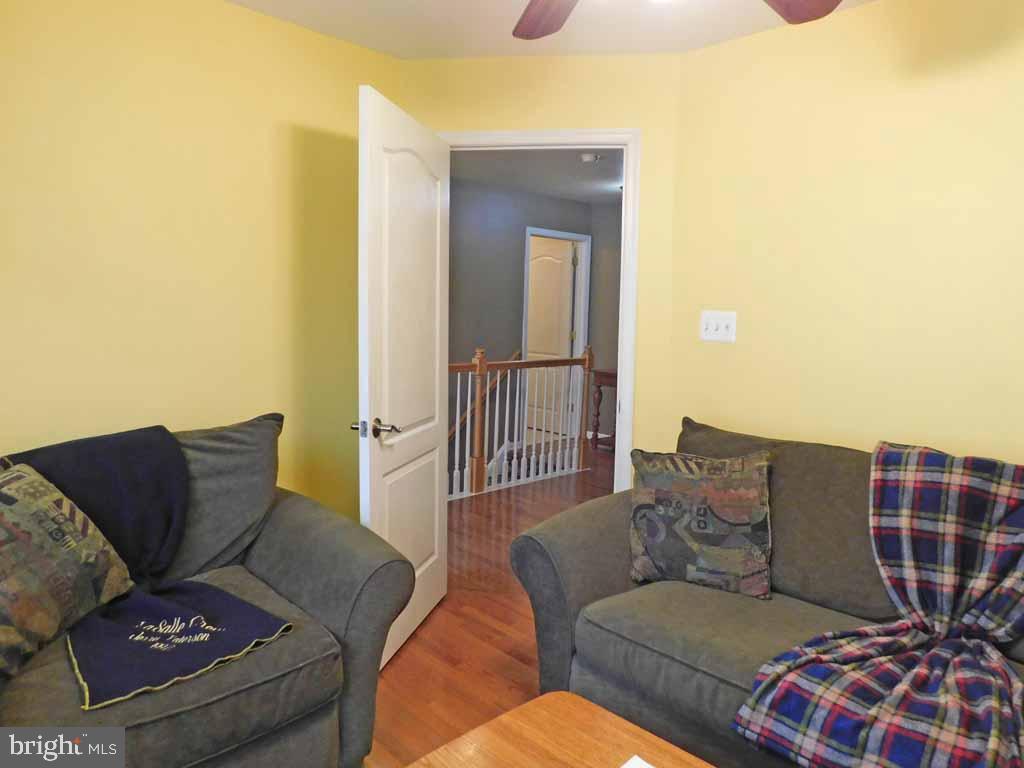 12047 Sewell Road Philadelphia, PA 19116 - Photo 28 of 37