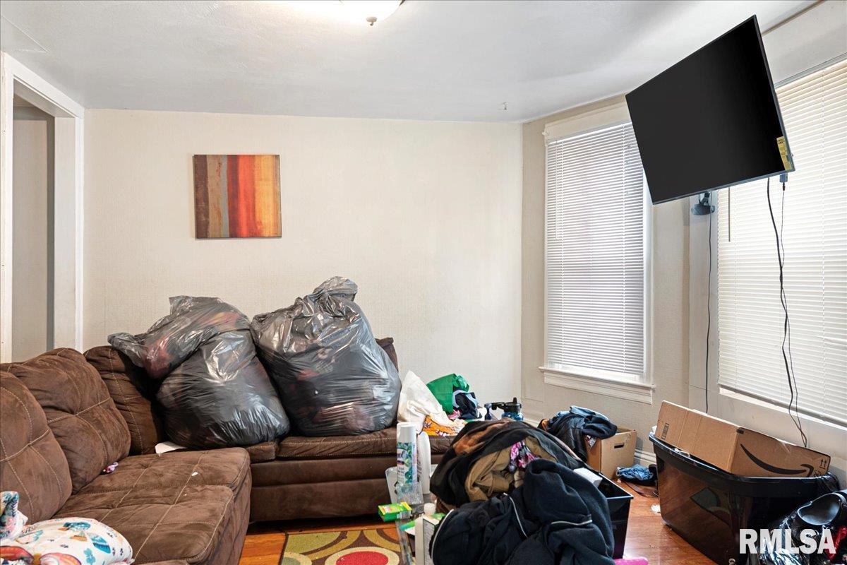 1011 North 14th Street Springfield, IL 62702 - Photo 4 of 24