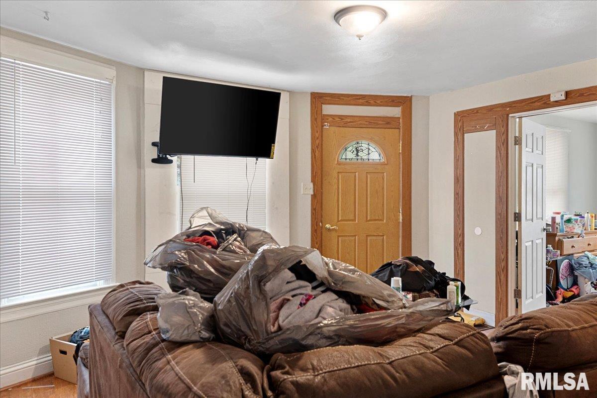 1011 North 14th Street Springfield, IL 62702 - Photo 5 of 24