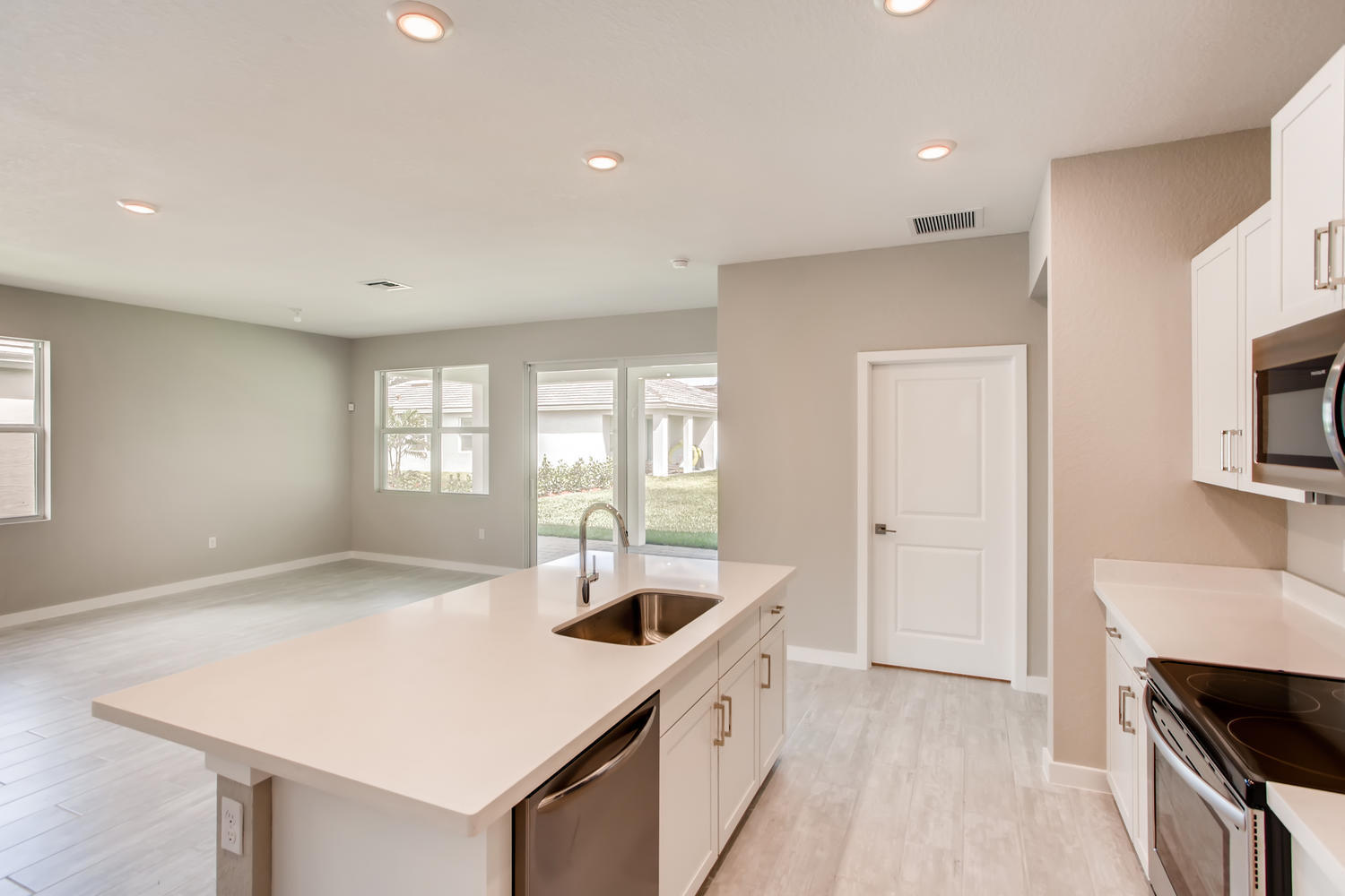 2173 Southwest Raspberry Place Palm City, FL 34990 - Photo 7 of 18 Clifton-large-006-009-Kitchen-1500x1000-