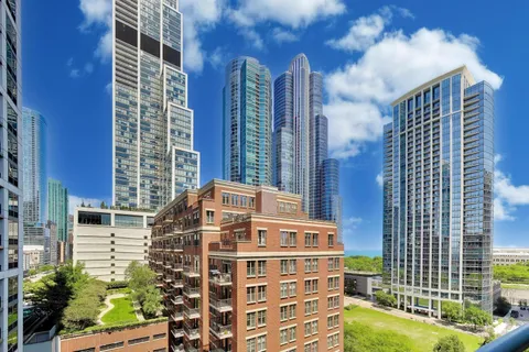 $475,000 | 125 East 13th Street, Unit 1103, Chicago, IL 60605