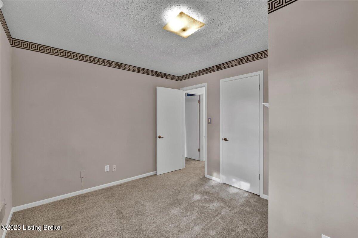 6805 Tottenham Road Louisville, KY 40207 - Photo 38 of 47 30-6805 Tottenham Rd-130