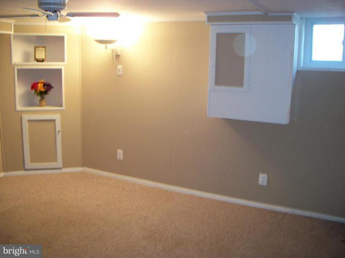 8437 Kavanagh Road Dundalk, MD 21222 - Photo 11 of 29 Family Room #3