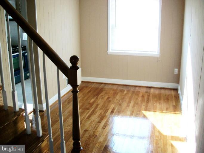8437 Kavanagh Road Dundalk, MD 21222 - Photo 7 of 29 Dining Room