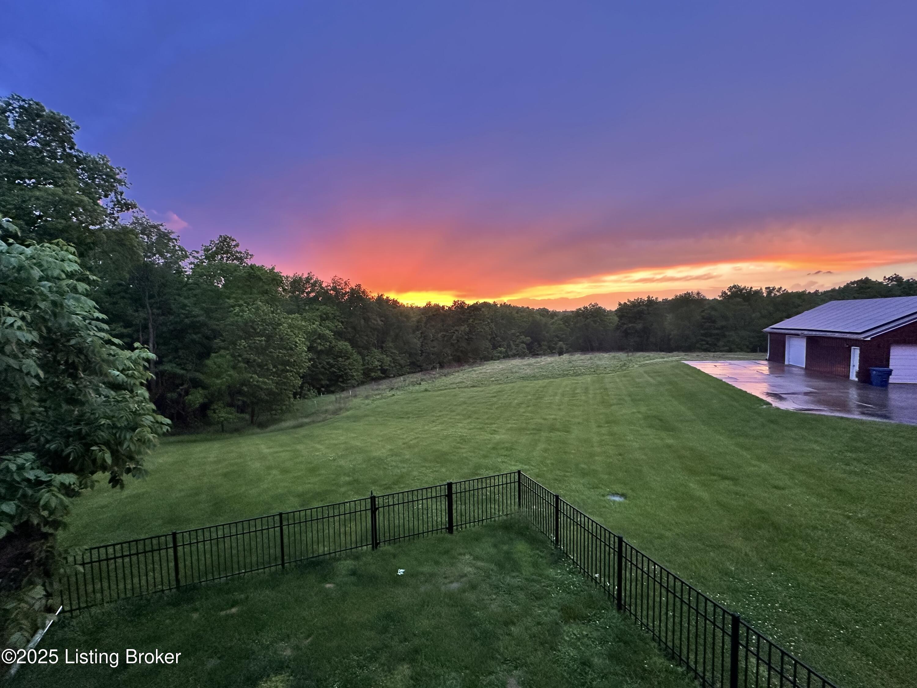 118 Flint Ridge Road Shelbyville, KY 40065 - Photo 76 of 79 Seller's personal photo of sunset