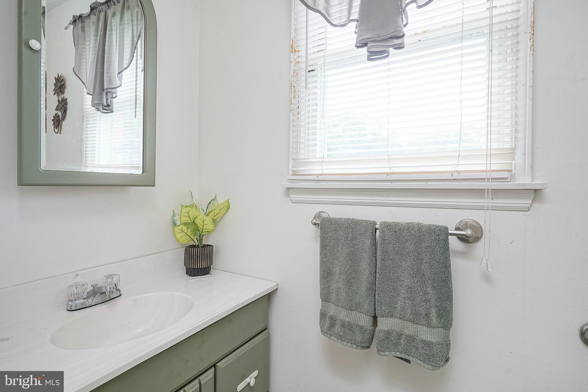 142 Main Road Hammonton, NJ 08037 - Photo 20 of 43