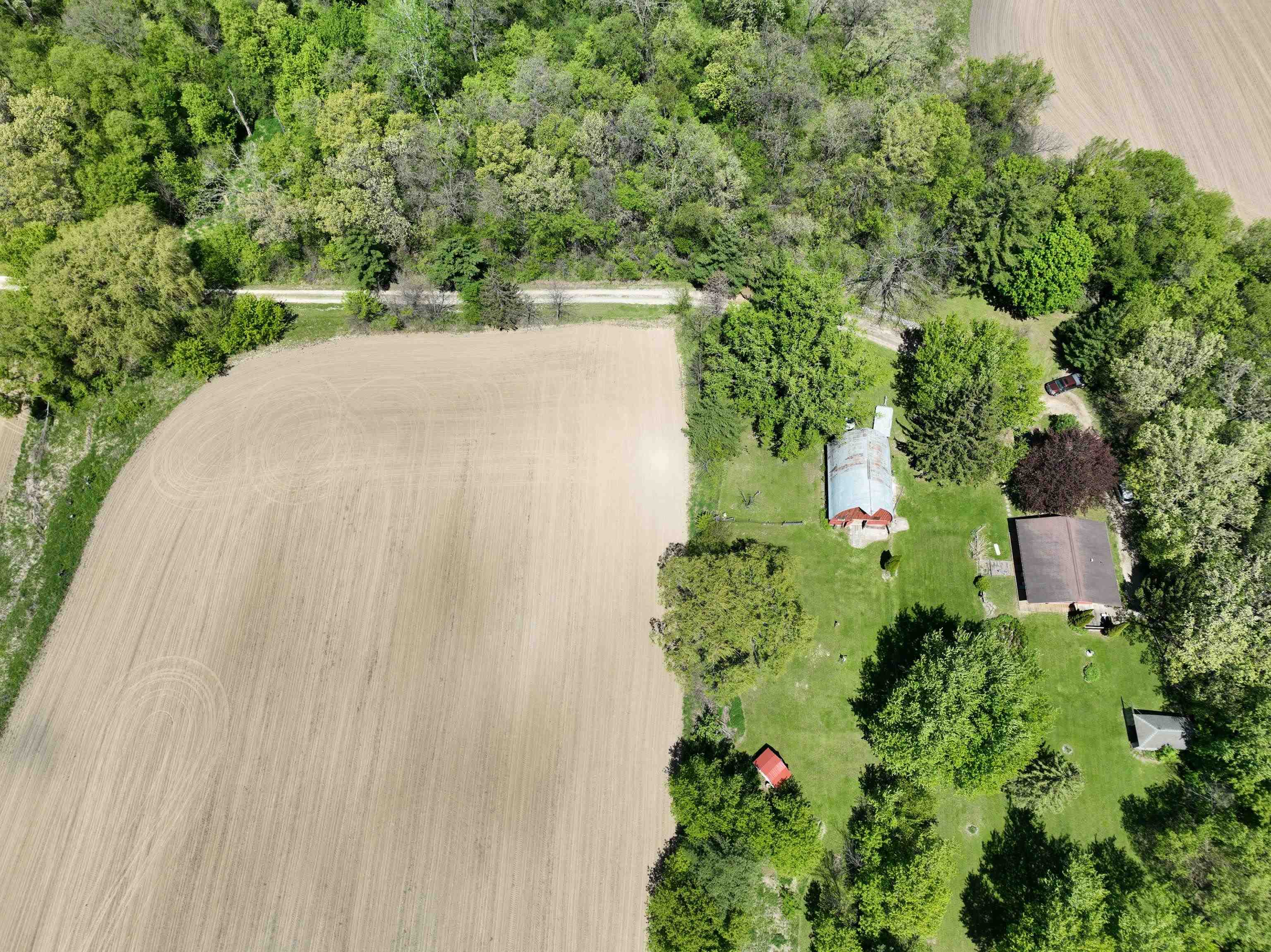 2112 Utica Road Cambridge, WI 53523 - Photo 36 of 52