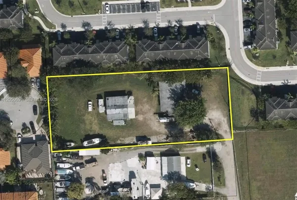 $1,000,000 | 18140 Southwest 108th Avenue, Miami, FL 33157